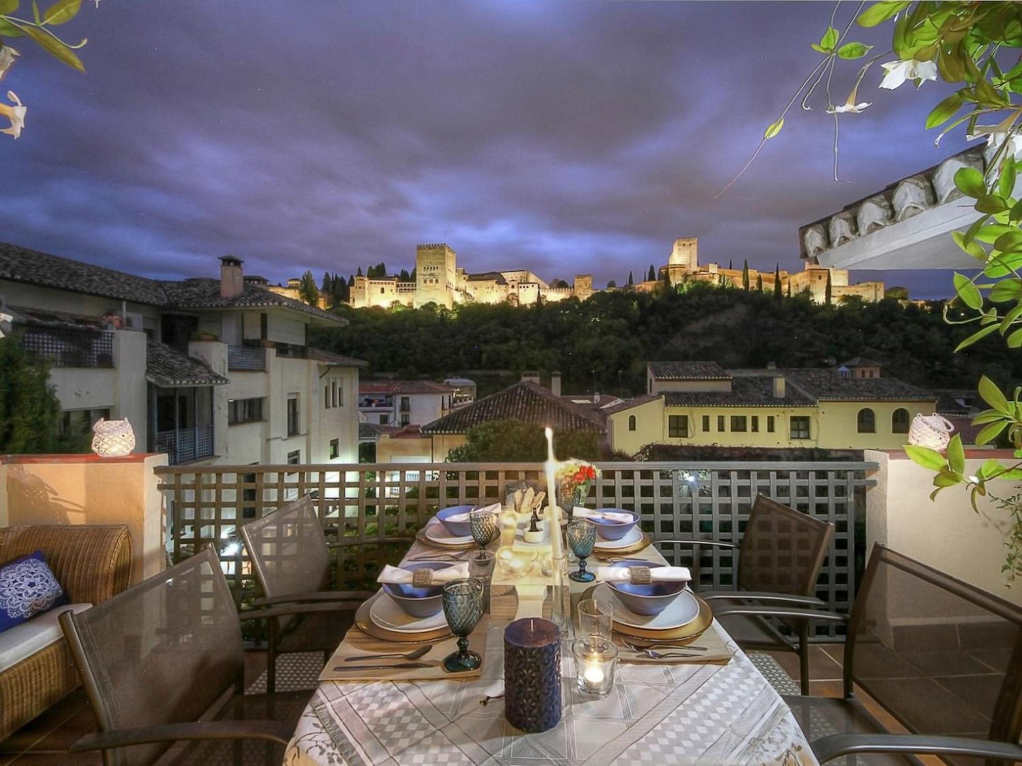 Chezmoihomes Alhambra Penthouse 2 Private Terraces Granada Exterior photo